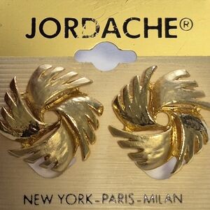 VTG Jordache Women's Earrings Gold-tone Abstract Pinwheel Spiral Swirl Clip-on